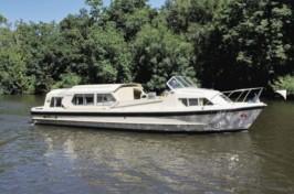 Boat exterior