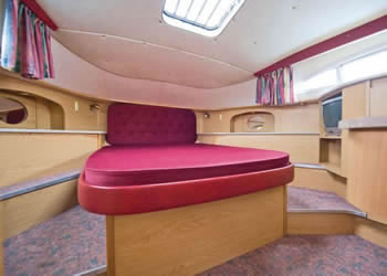 Boat interior image 3